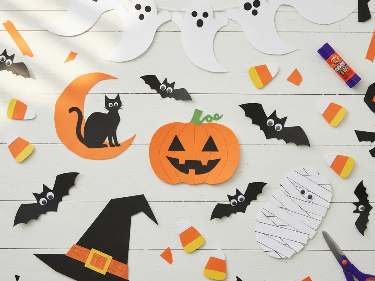 20 Halloween Construction Paper Crafts for Kids